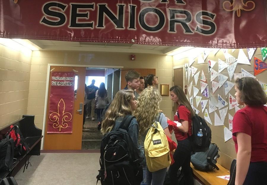 Seniors Celebrate their College Choices