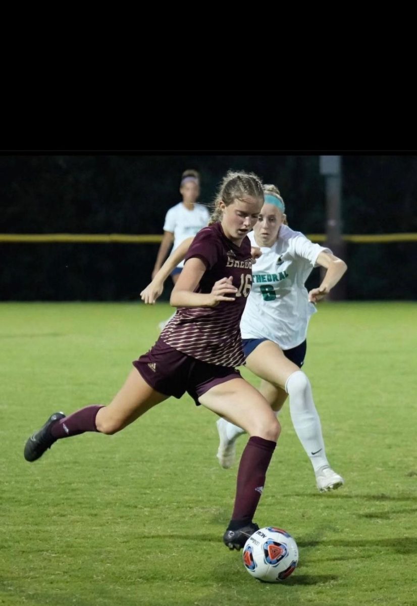 Rowan Pearl '24 takes on the soccer field this fall 